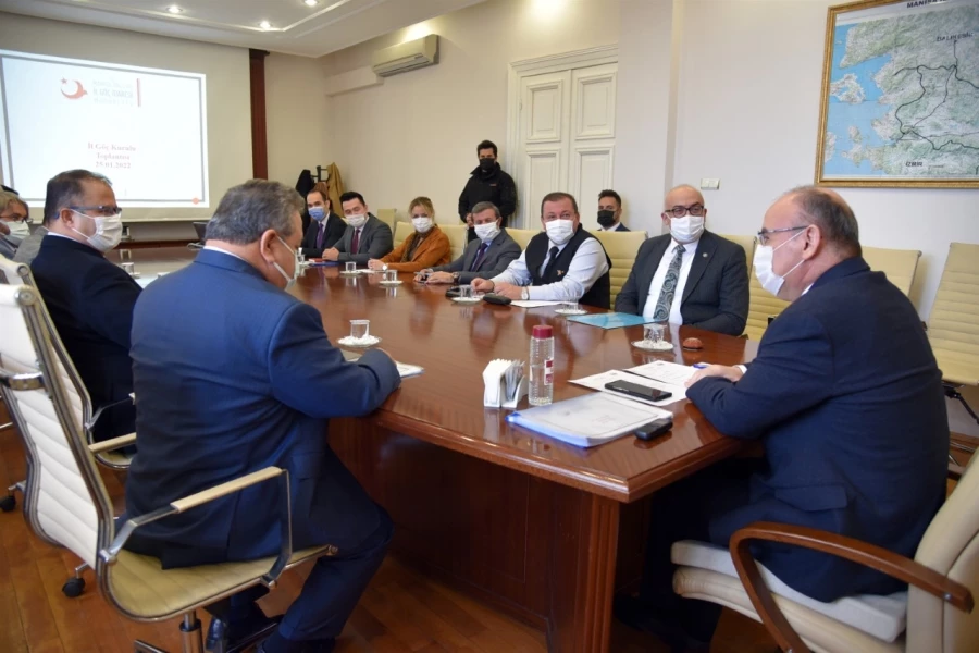 Manisa İl Göç Kurulu Toplantısı Vali Karadeniz Başkanlığında Yapıldı
