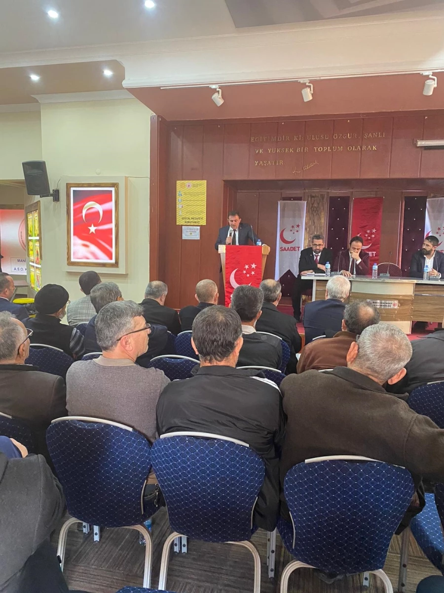 Saadet Partisi Manisa İl Başkanlığı Aralık Ayı İl Divan toplantısına katılan Adana Kozan Belediye Başkanı Kazım Özgan önemli noktalara değindi
