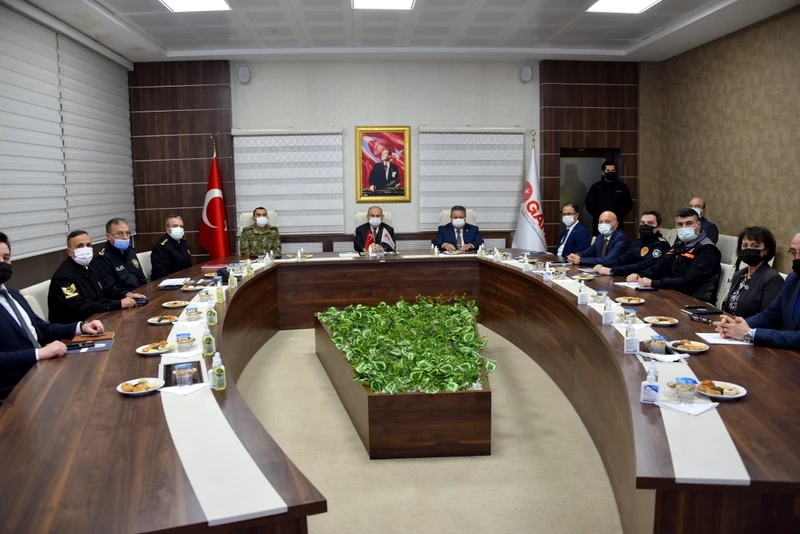 Vali Karadeniz Başkanlığında GAMER ve 112 Acil Çağrı Merkezi Koordinasyon Toplantısı Yapıldı