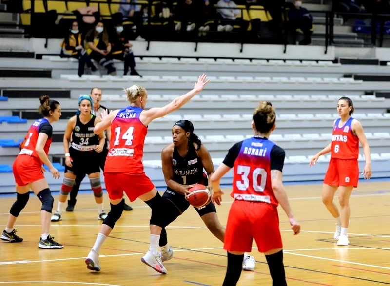Turgutlu Belediyesi Kadın Basketbol Takımının Play-off Mücadelesi Başlıyor