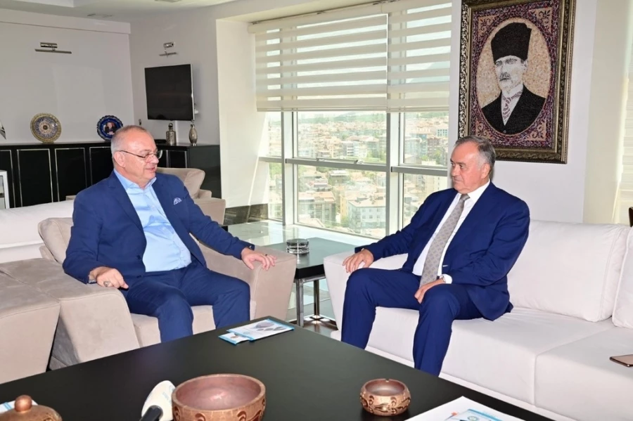 MHP Grup Başkanvekili Erkan Akçay’dan Başkan Ergün’e Ziyaret