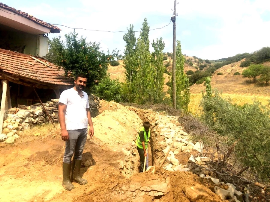 Muhtar Aydoğdu, “Cengiz Ergün, Çalışkan, Dürüst Bir İnsan ve Halka Hizmet İçin Çalışıyor”