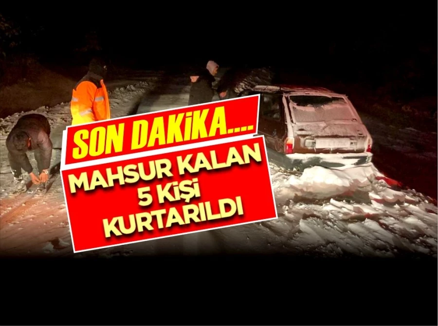 Demirci’de ekipler karda mahsur kalan 5 kişiyi kurtardı